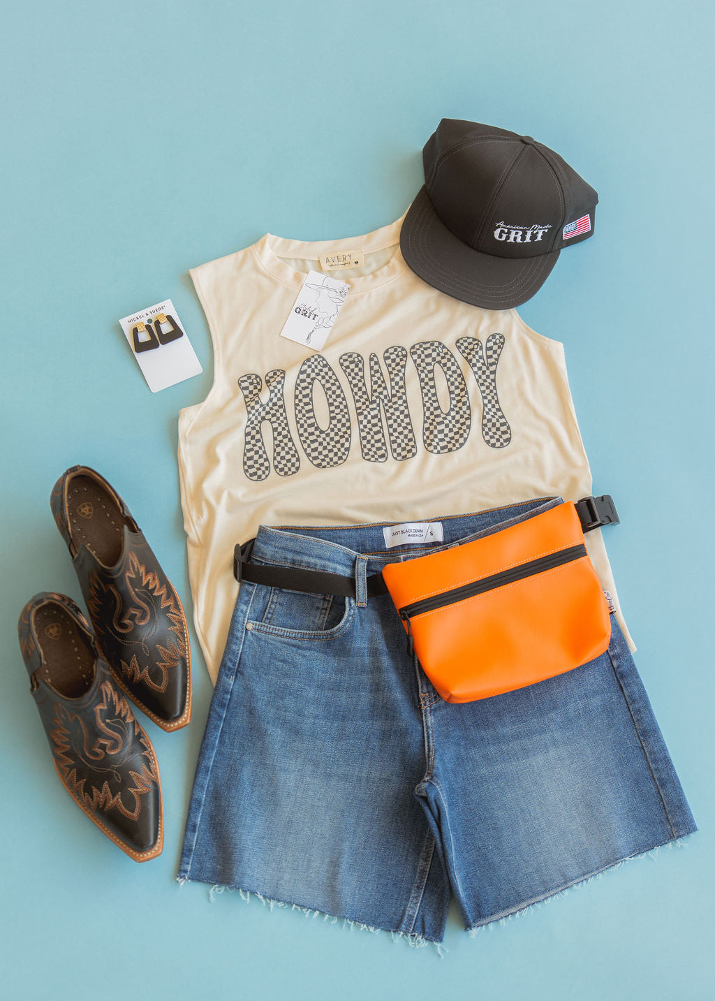 Howdy Tee